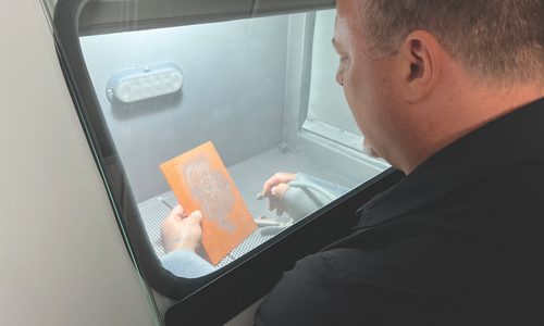 How to combine laser engraving and sadblasting for an innovative, eye-catching effect